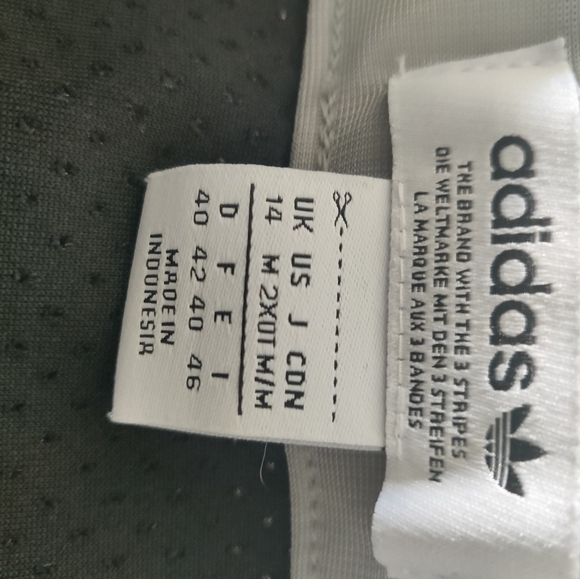 Adidas sport skirt - Picture 11 of 12